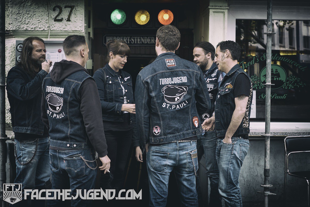 Face the Jugend at Schlemmereck by Miroslav Menschenkind
