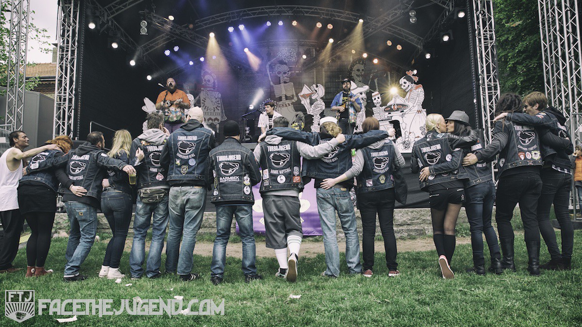 Face the Jugend at Glockenschlag Festival Hamburg 2015 by Miroslav Menschenkind