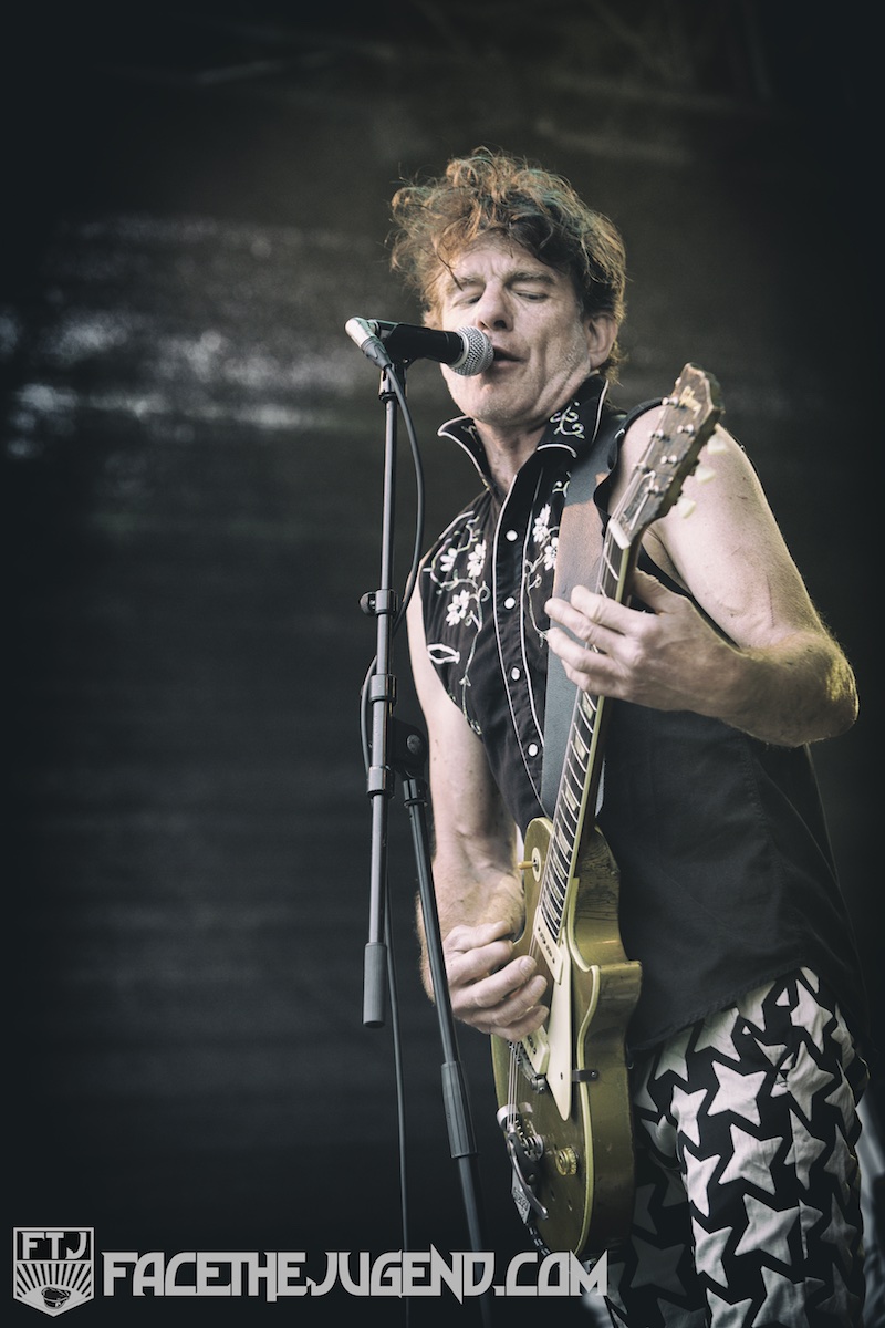 A Pony named Olga live at Glockenschlag Festival Hamburg 2015 by Miroslav Menschenkind